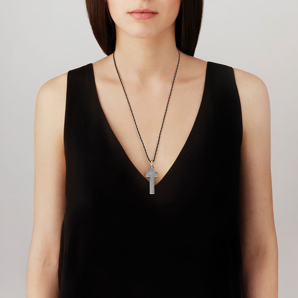 セント マシュー クロス ペンダント