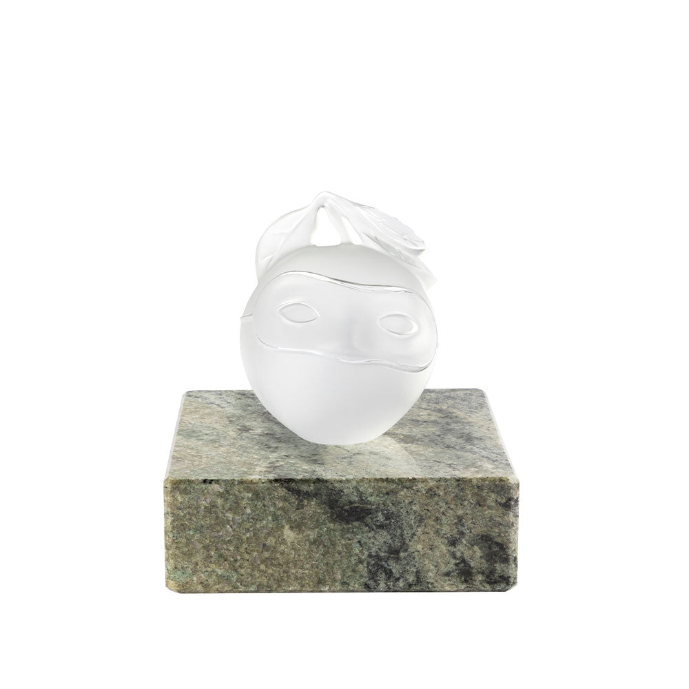 結婚した司祭 ルネ マグリット エ ラリック 2023 – Lalique Japan