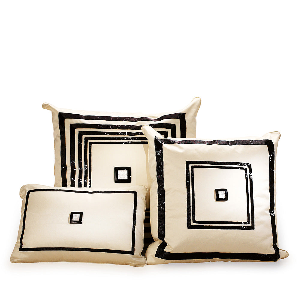 クッション ビーズ装飾 マスク ド ファム