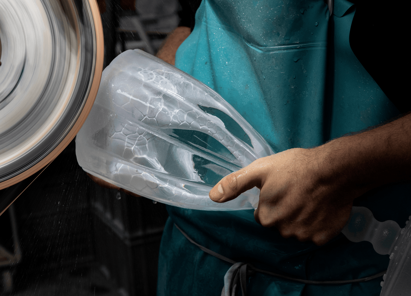 ブション デプーヴァント ルネ マグリット エ ラリック 2023 – Lalique ブション デプーヴァント ルネ マグリット エ ラリック 2023 – Lalique