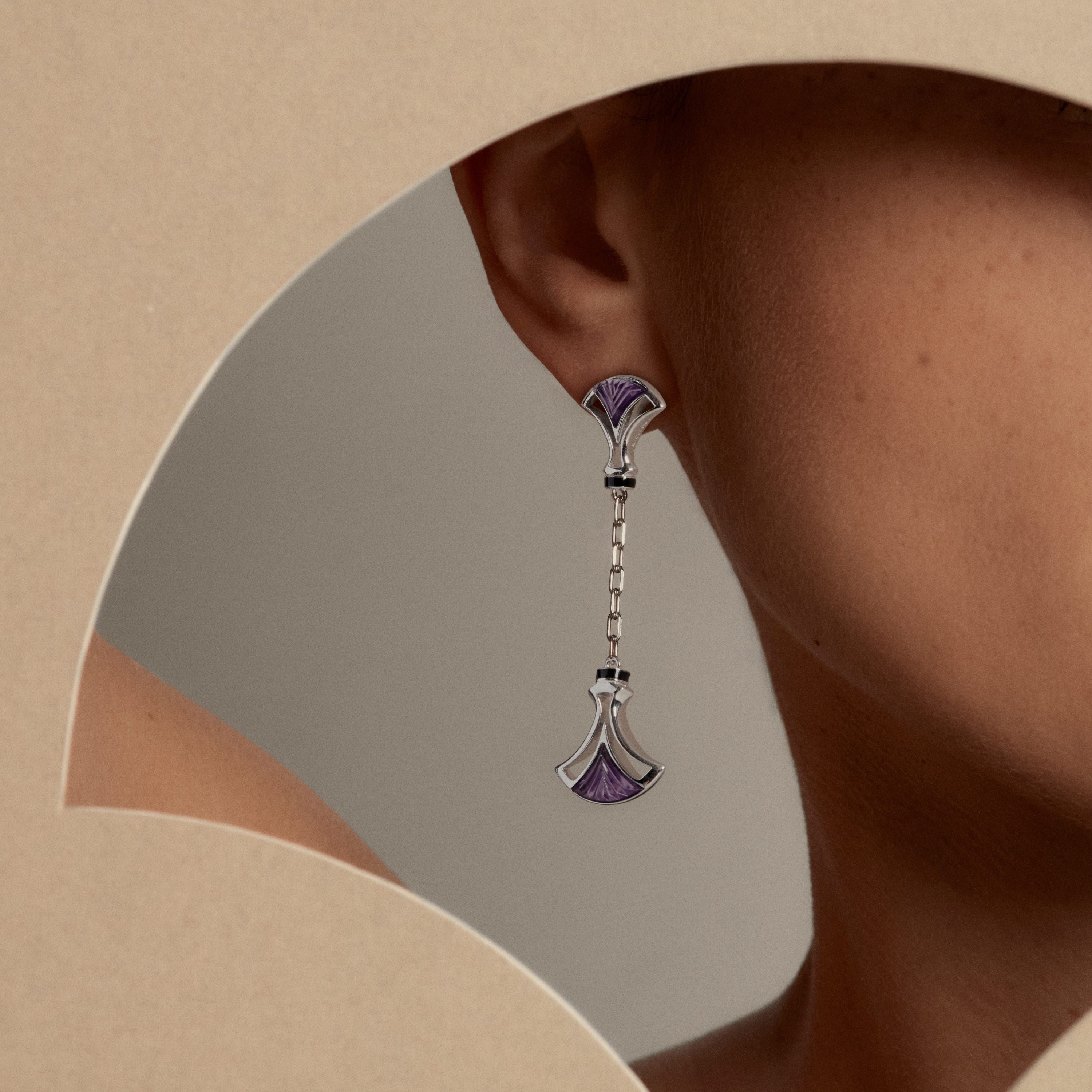ラルカード ドロップピアス ゴールド – Lalique Japan