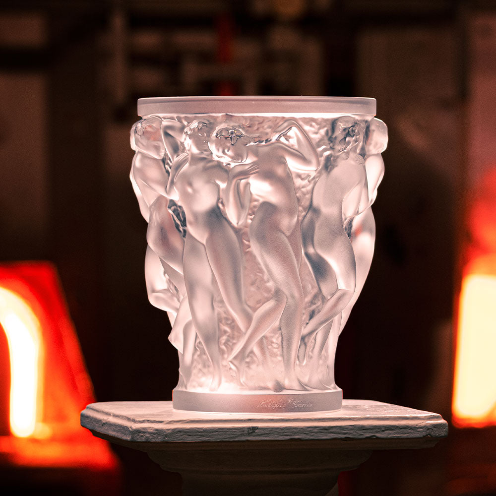 ルネ ラリックのバコントゥ ベース フラワーベース バコントゥ スモール – Lalique Japan